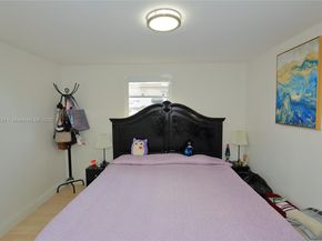 1330 N 69th Ave, Hollywood FL 33024