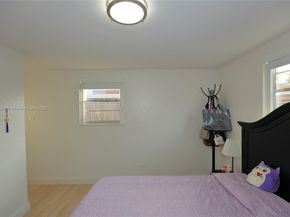 1330 N 69th Ave, Hollywood FL 33024