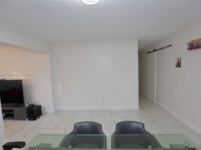 1330 N 69th Ave, Hollywood FL 33024