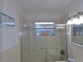 1330 N 69th Ave, Hollywood FL 33024
