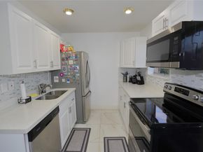 1330 N 69th Ave, Hollywood FL 33024