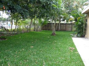 2507 N 66th Ave, Hollywood FL 33024