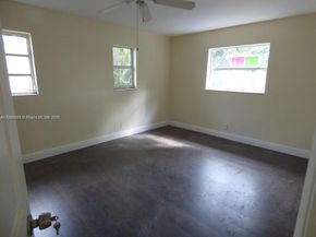2507 N 66th Ave, Hollywood FL 33024