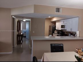 18870 NW 57th Ave 108, Hialeah FL 33015