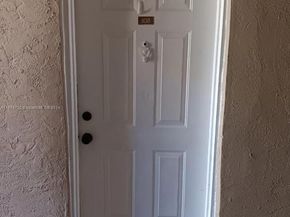 18870 NW 57th Ave 108, Hialeah FL 33015