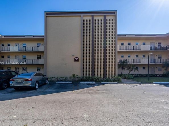 200 Ashbury Rd 205, Hollywood FL 33024