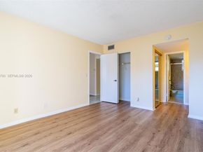 200 Ashbury Rd 205, Hollywood FL 33024