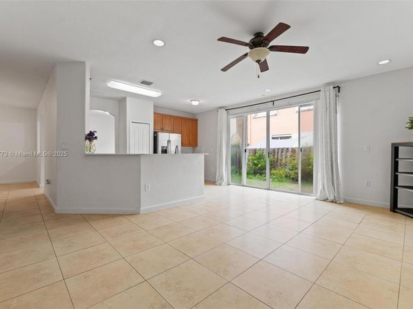 8394 NW 113th Path, Doral FL 33178