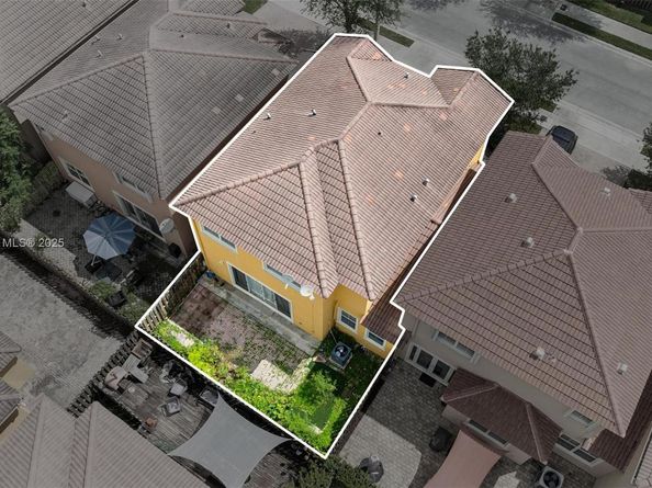 8394 NW 113th Path, Doral FL 33178