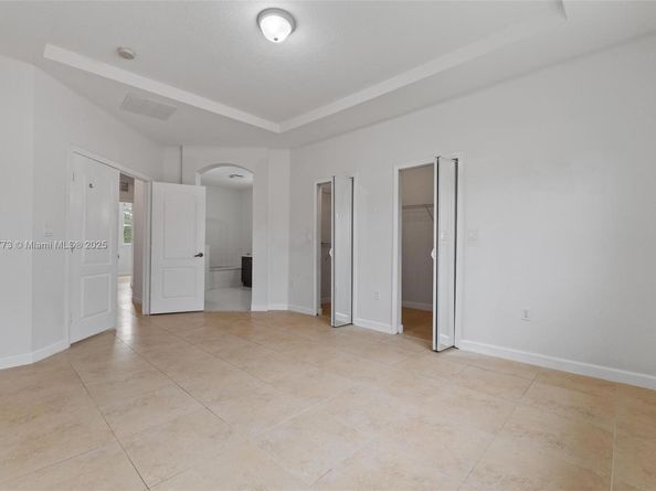 8394 NW 113th Path, Doral FL 33178