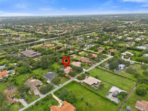 830 NW 115th Ave, Plantation FL 33325