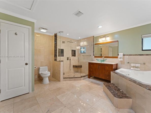 830 NW 115th Ave, Plantation FL 33325