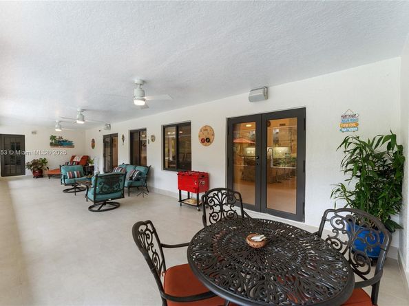 830 NW 115th Ave, Plantation FL 33325
