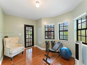 830 NW 115th Ave, Plantation FL 33325