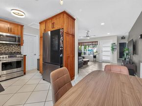 6640 Douglas St, Hollywood FL 33024