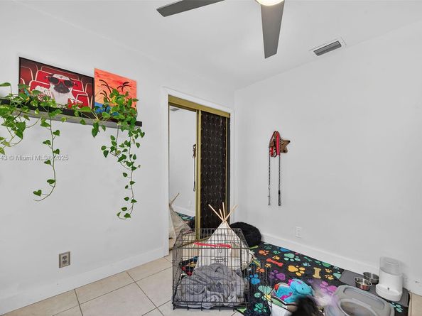 6640 Douglas St, Hollywood FL 33024