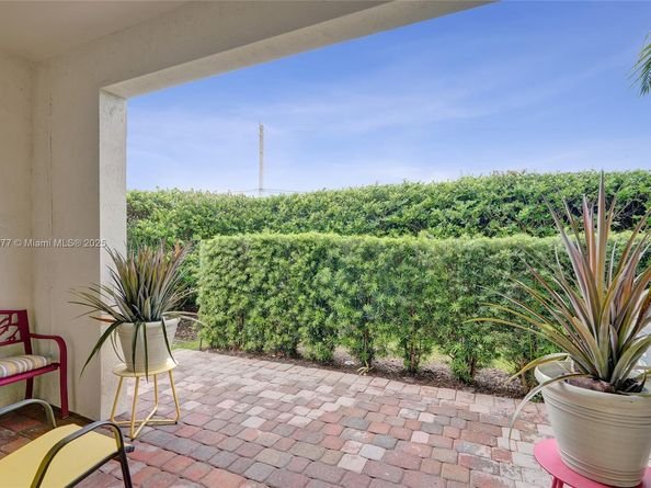 4204 N Dixie Hwy 1, Oakland Park FL 33334