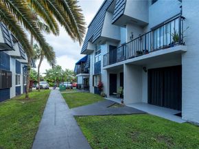 8003 W 6th Ave M, Hialeah FL 33014