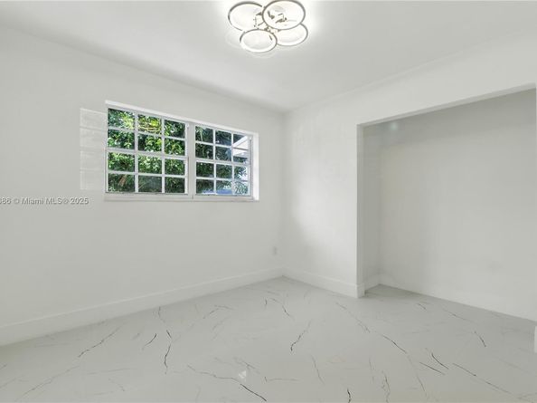 2981 NW 174th St, Miami Gardens FL 33056