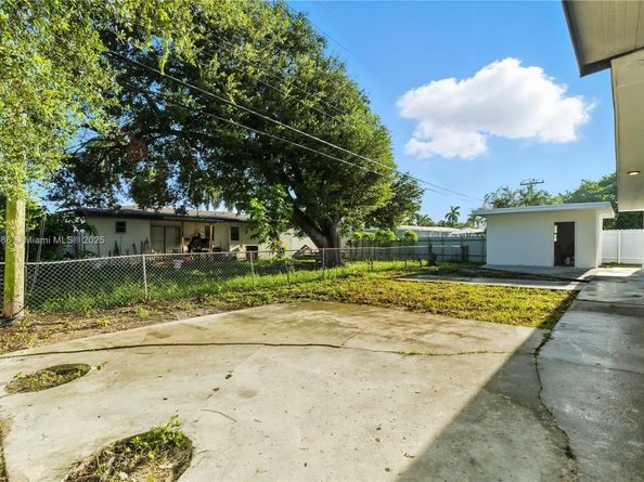 2981 NW 174th St, Miami Gardens FL 33056