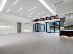 12190 NW 6th St, Miami FL 33182