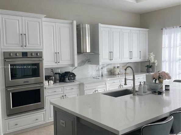 7896 NW 110th Dr, Parkland FL 33076