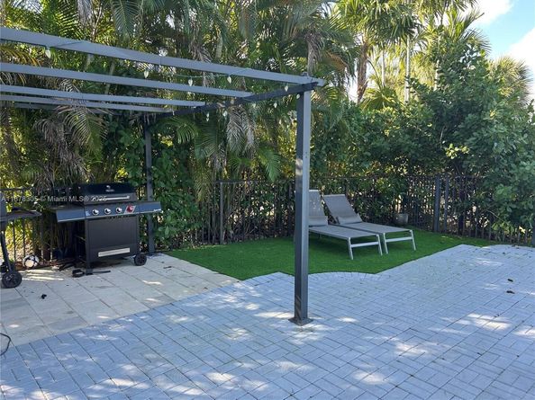 7896 NW 110th Dr, Parkland FL 33076