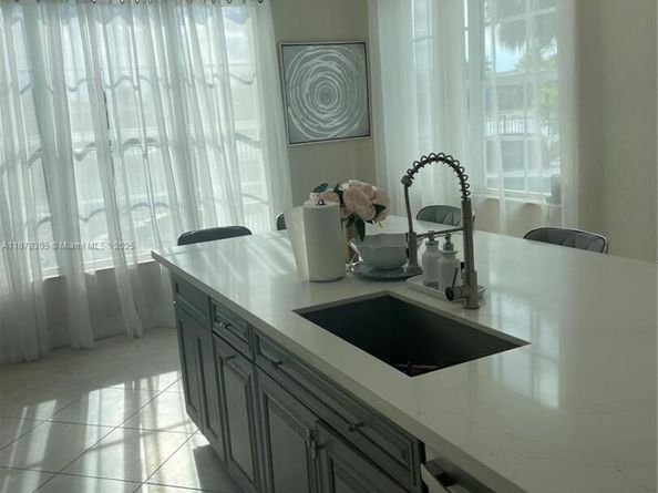 7896 NW 110th Dr, Parkland FL 33076