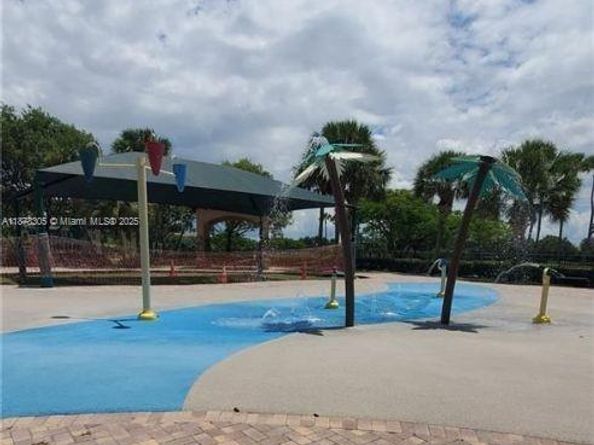 7896 NW 110th Dr, Parkland FL 33076