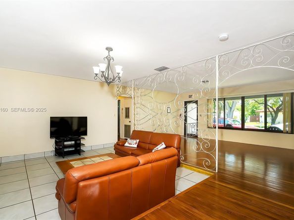 433 N 26th Ave, Hollywood FL 33020