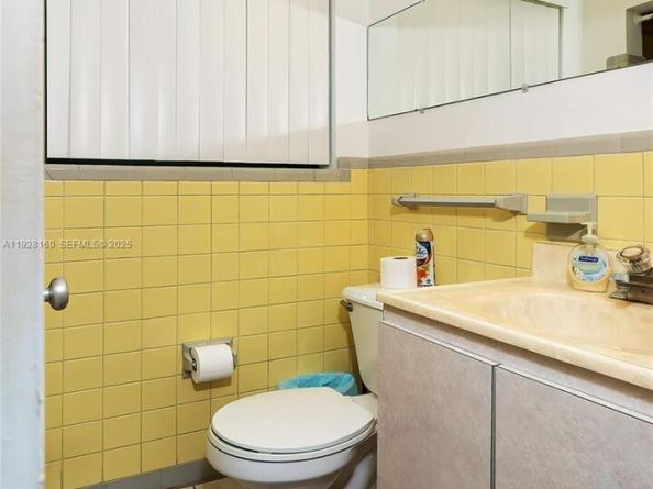 433 N 26th Ave, Hollywood FL 33020