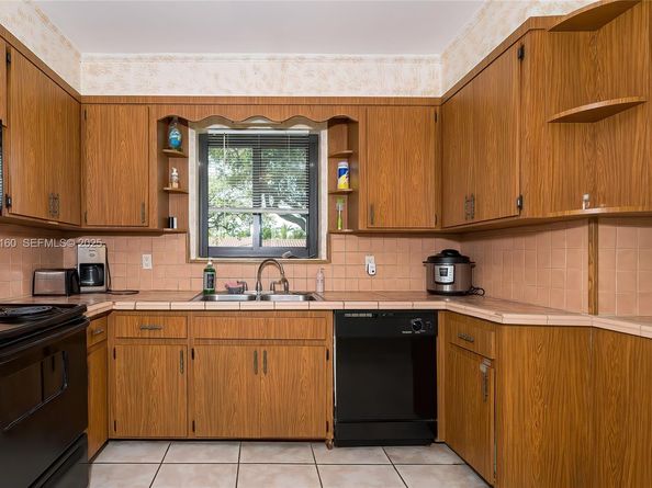 433 N 26th Ave, Hollywood FL 33020