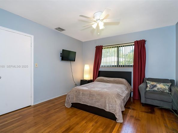 433 N 26th Ave, Hollywood FL 33020