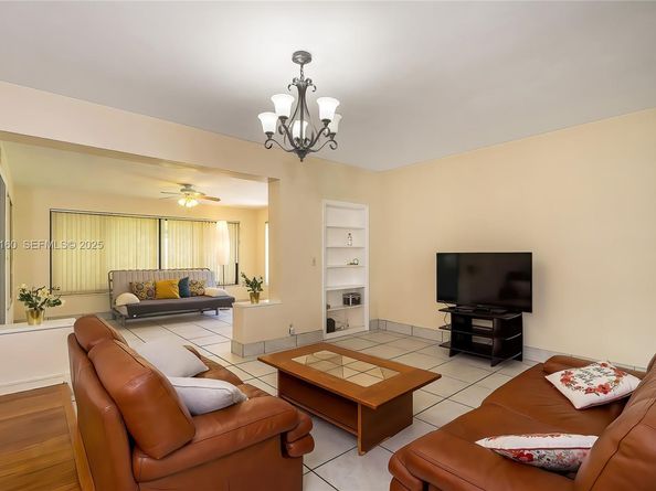 433 N 26th Ave, Hollywood FL 33020