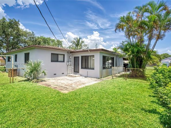 433 N 26th Ave, Hollywood FL 33020