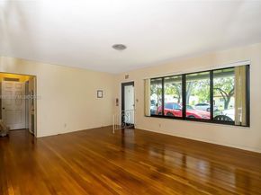 433 N 26th Ave, Hollywood FL 33020