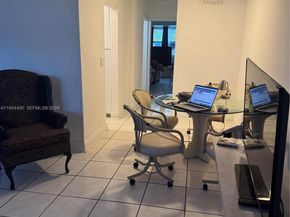 55 NW 204th St 1, Miami Gardens FL 33169