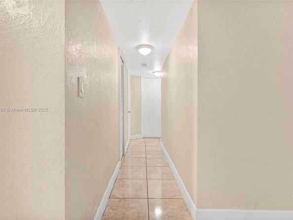 8860 Fontainebleau Blvd 304, Miami FL 33172