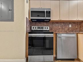 8860 Fontainebleau Blvd 304, Miami FL 33172