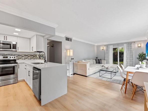 8617 SW 68th Ct 2, Pinecrest FL 33156