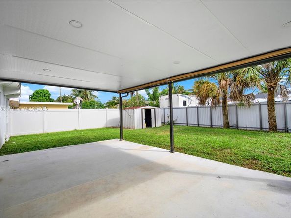7932 Meridian St, Miramar FL 33023