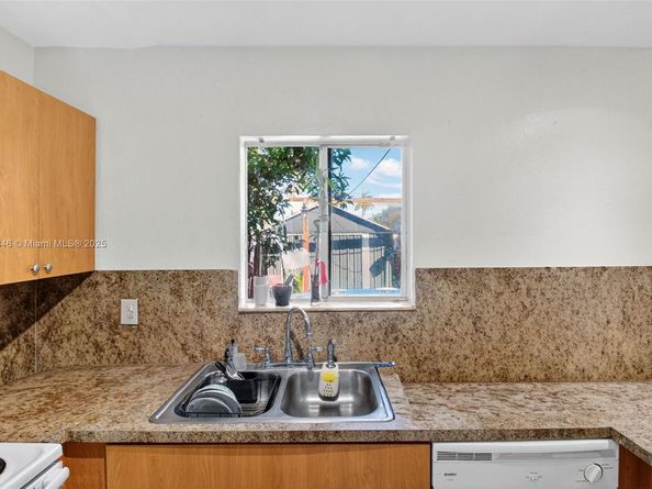 Undisclosed Address #A11920846, Hialeah FL 33015