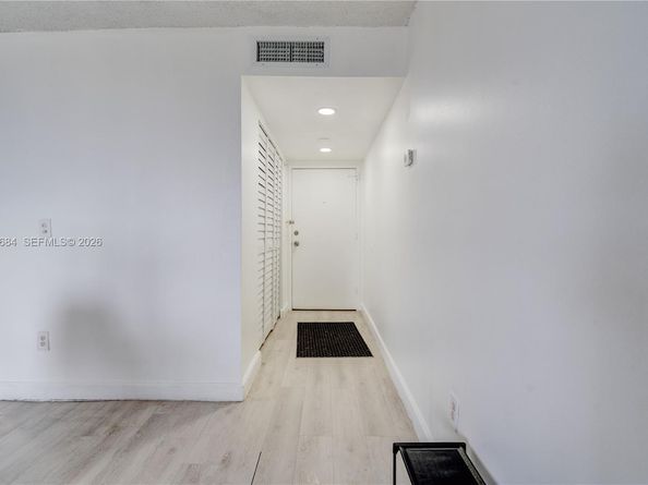 2350 NE 135th St 510, North Miami FL 33181