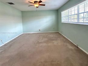 6520 SW 20th St, Plantation FL 33317