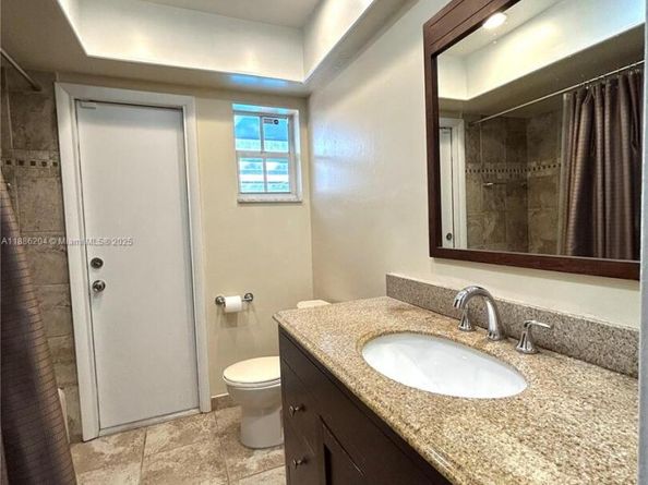 6520 SW 20th St, Plantation FL 33317