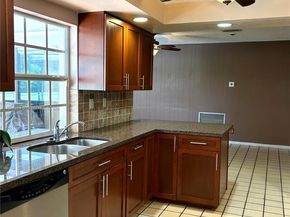 6520 SW 20th St, Plantation FL 33317
