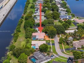 6520 SW 20th St, Plantation FL 33317