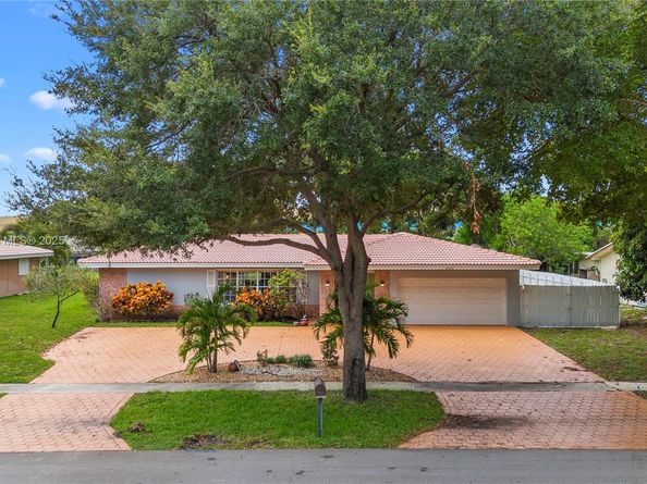 6520 SW 20th St, Plantation FL 33317
