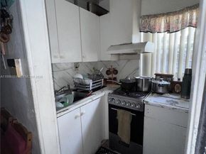 2416 SW 12th St, Miami FL 33135