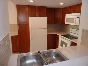 4535 SW 68th Ct Cir 7, Miami FL 33155